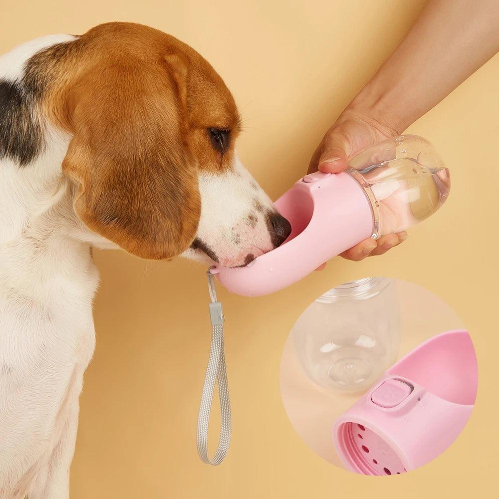 Garrafa de água para Pets, ideal para cães, com design à prova de vazamentos - Universo Mix